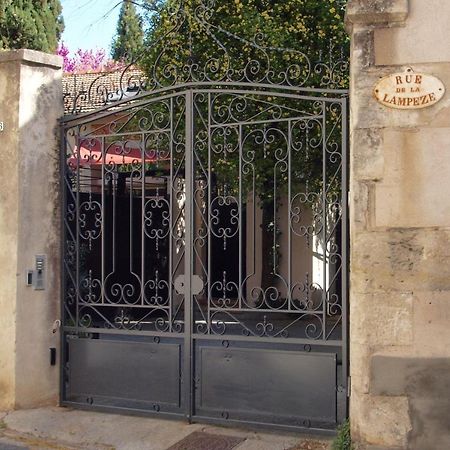 Le 26 Apartment Ним Екстериор снимка