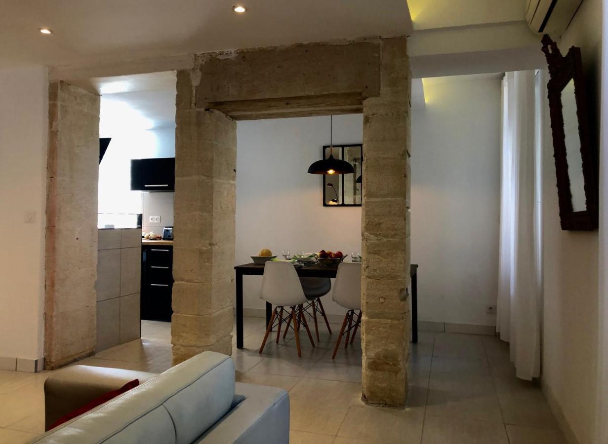 Le 26 Apartment Ним Екстериор снимка